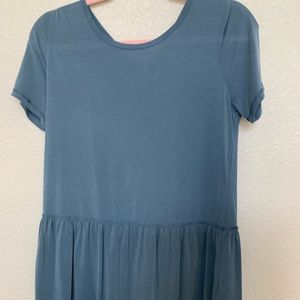 3/$15 🙌🏼 Blue top for women